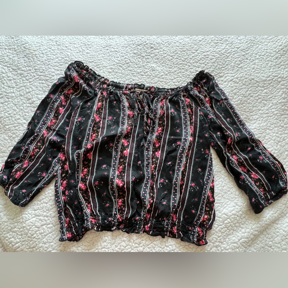 Arizona Jeans Co. Off-shoulder Top